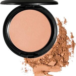 COVER FX Pressed Mineral Powder Foundation L2